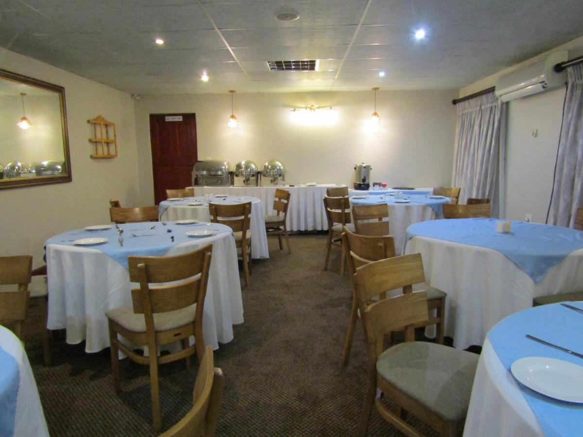 The Clan Lodge Mohlanapeng Esterno foto