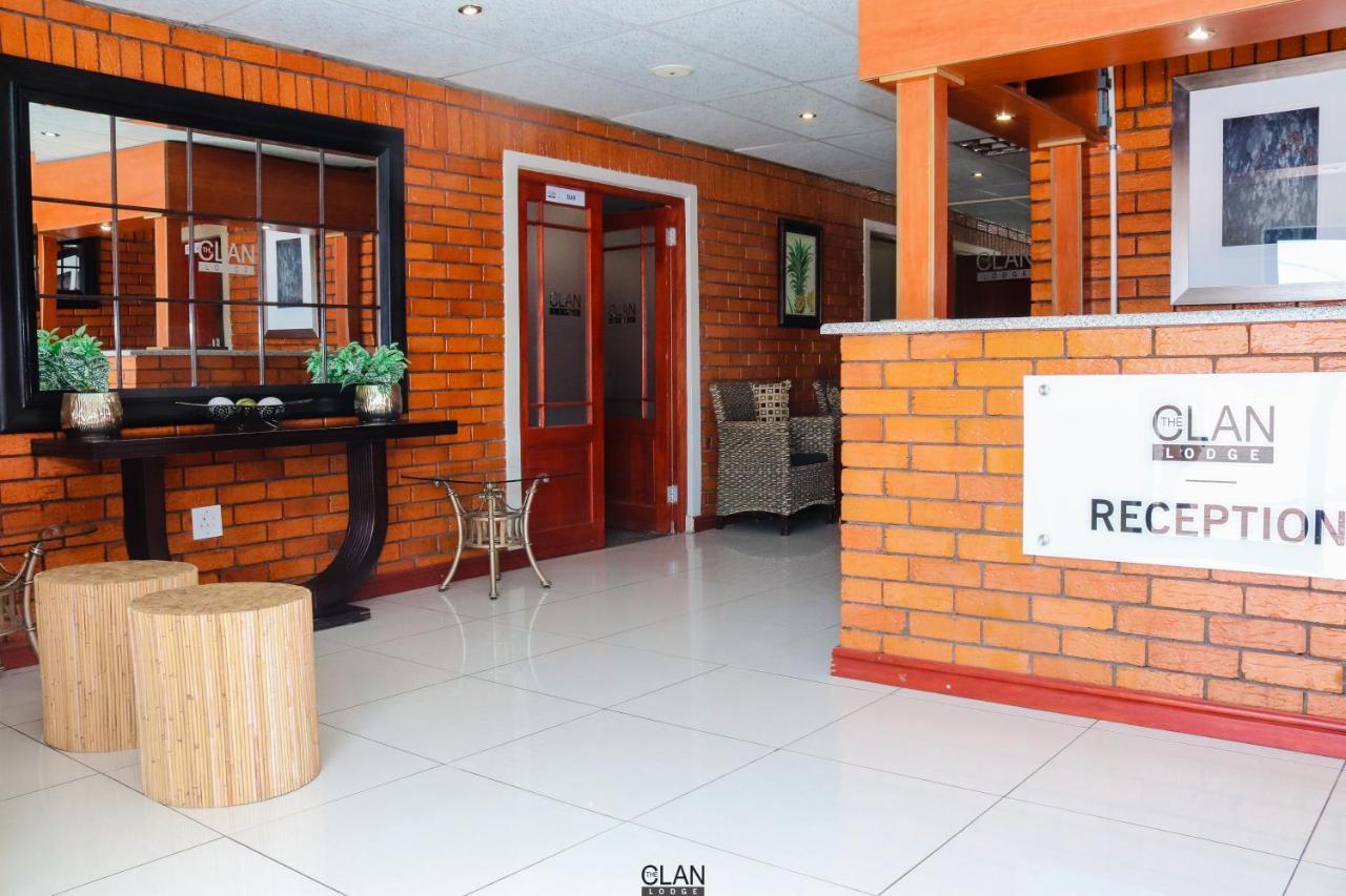 The Clan Lodge Mohlanapeng Esterno foto